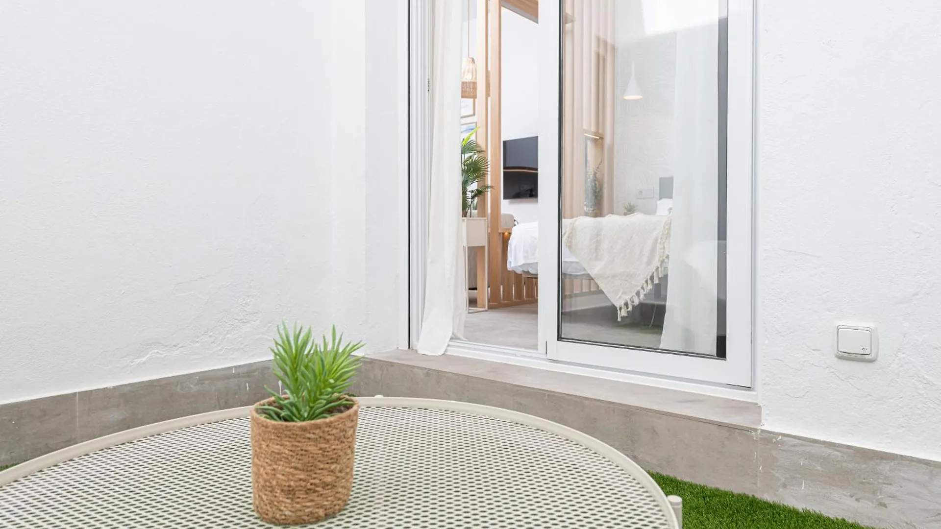 Wintowinrentals Goleta Suites 0C Malaga