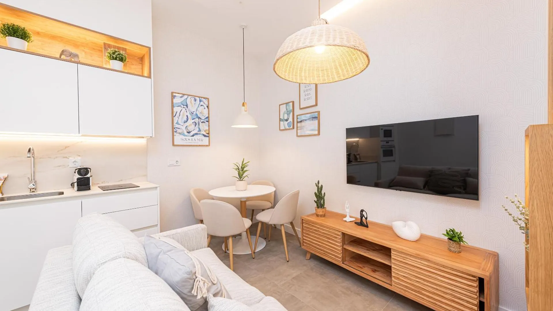 Wintowinrentals Goleta Suites 0C Malaga Spain